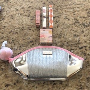 Benefit beauty gift set